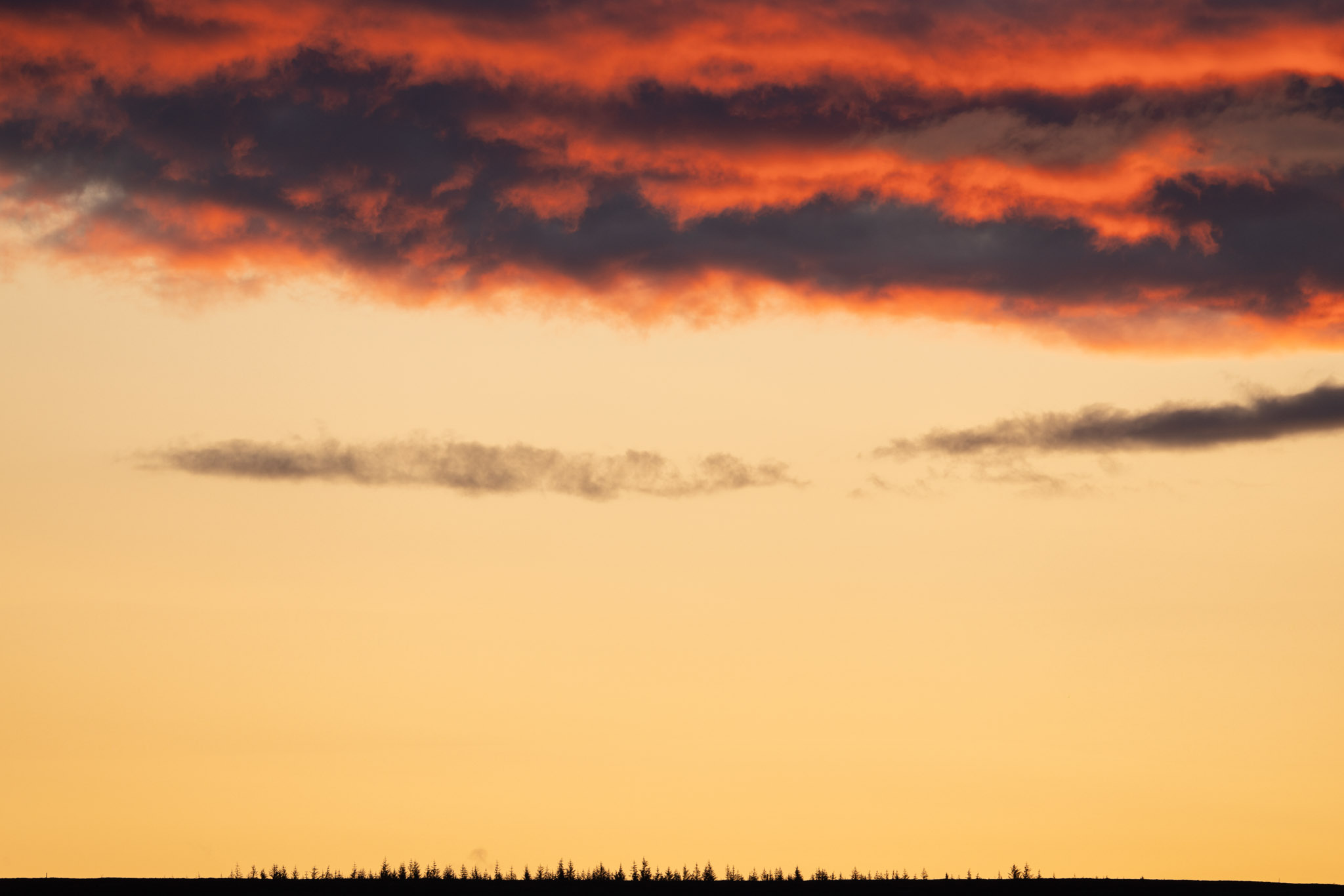 Een prachtige zonsondergang in de Schotse Hooglanden. Gefotografeerd door Amy Moore met de Canon EOS R5 Mark II.