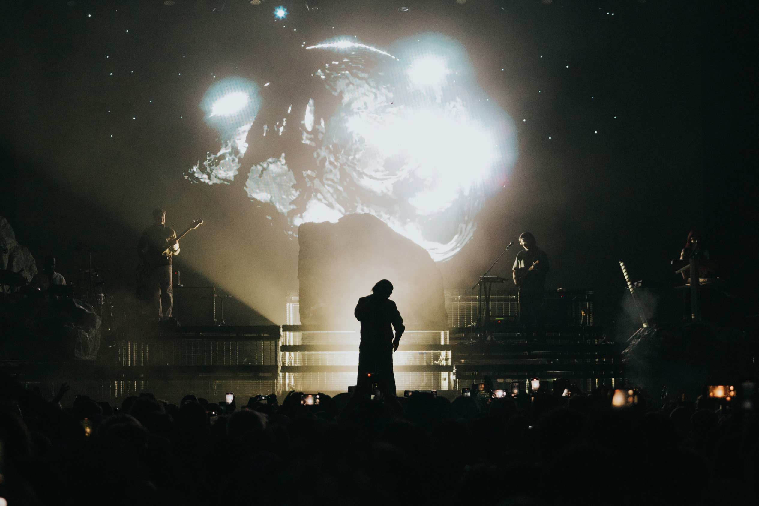Photo of Jai Paul on-stage at his first-ever performance during Coachella Music Festival 2023 by music photographer Deanie Chen.

Sony Alpha A7III | 70mm | f/2.8 | 1/250 | ISO 150
