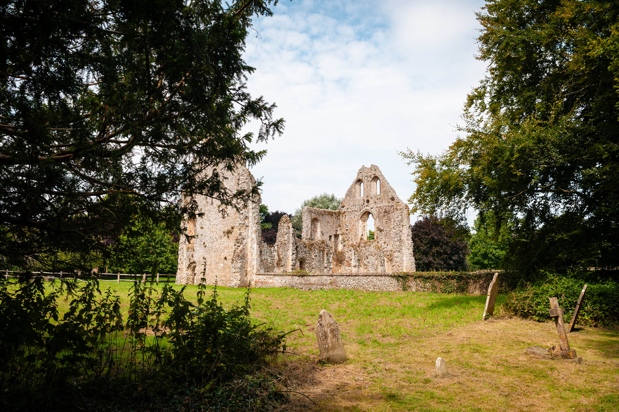 A picture of a ruined abbey in Sussex, England. Taken on the Nikon D700 by Jakub Golis.