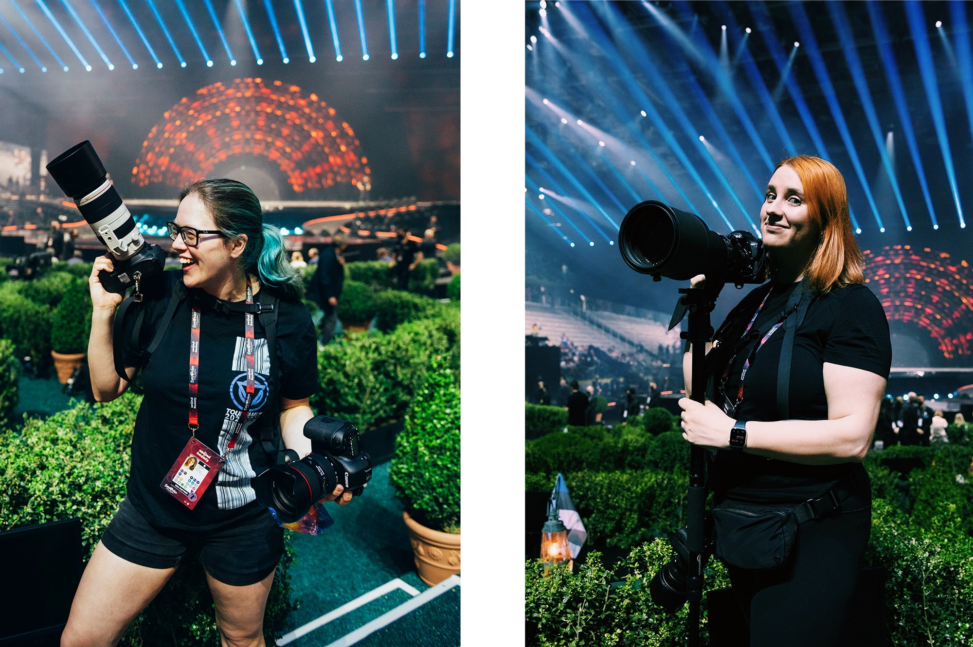 Corinne Cumming en Sarah Louise Bennett houden camera's vast tijdens het Eurovisie Songfestival.