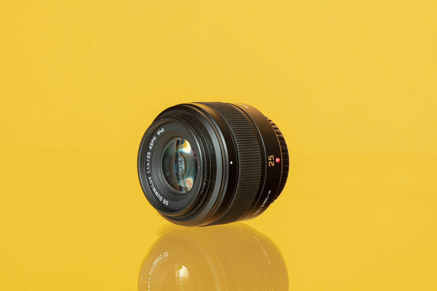 Panasonic Leica DG Summilux 25mm f-1.4 ASPH