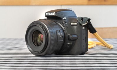 Nikon D5500 + 35mm f/1.8 DX family gifting