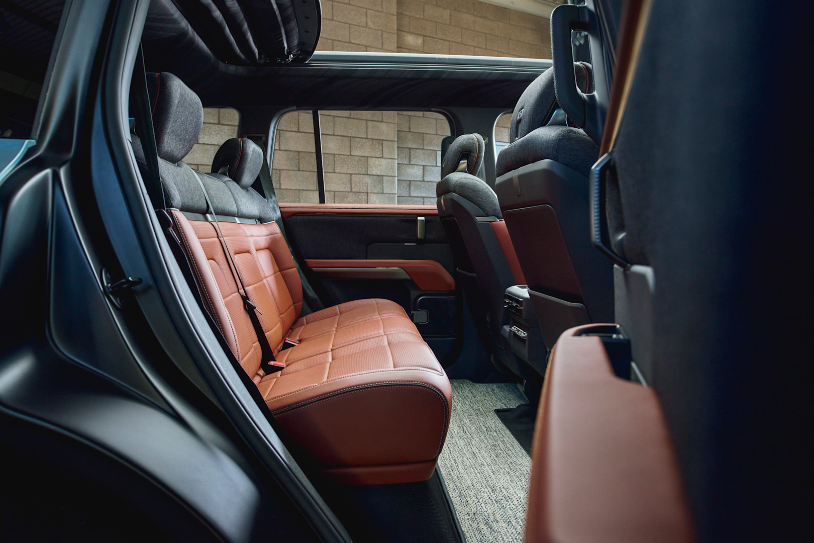 Traveler Interior_Backseat_Pacific Mist