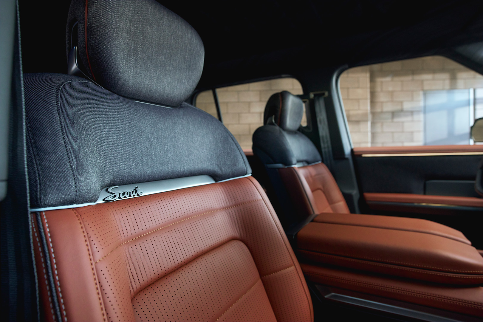 Traveler Interior_Bucket seat_Pacific Mist