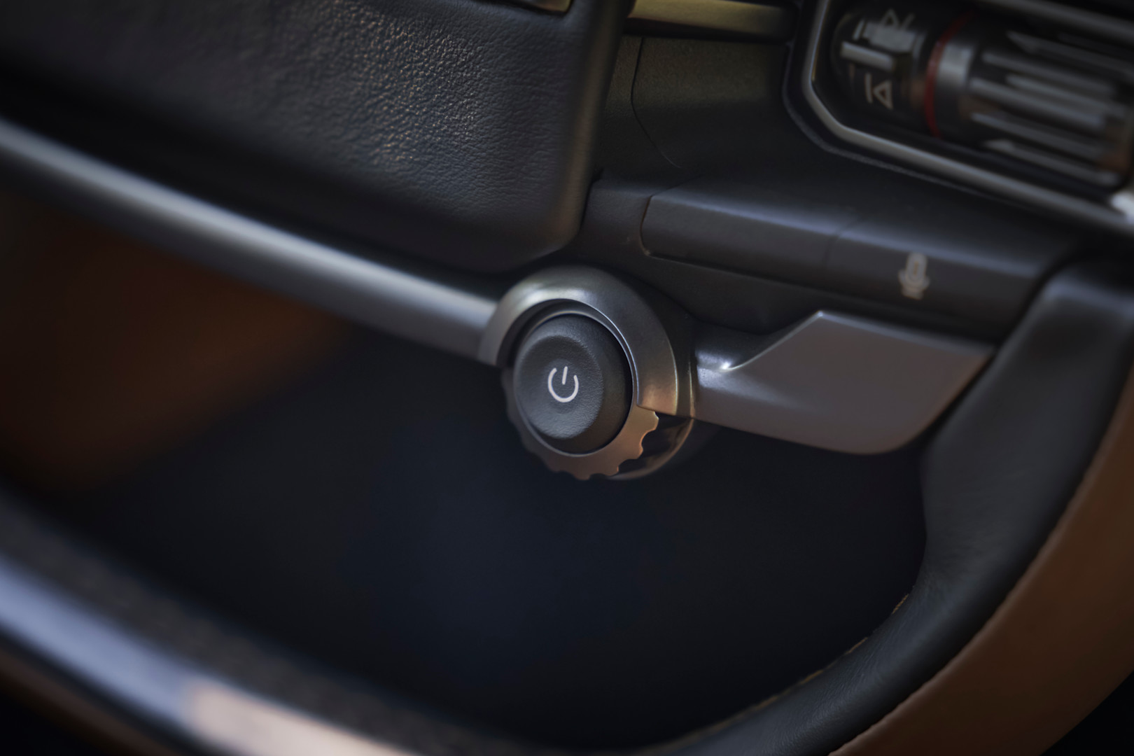 01 D2-Traveler-Interior-3372