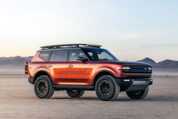Scout_Traveler_Red_Desert-1