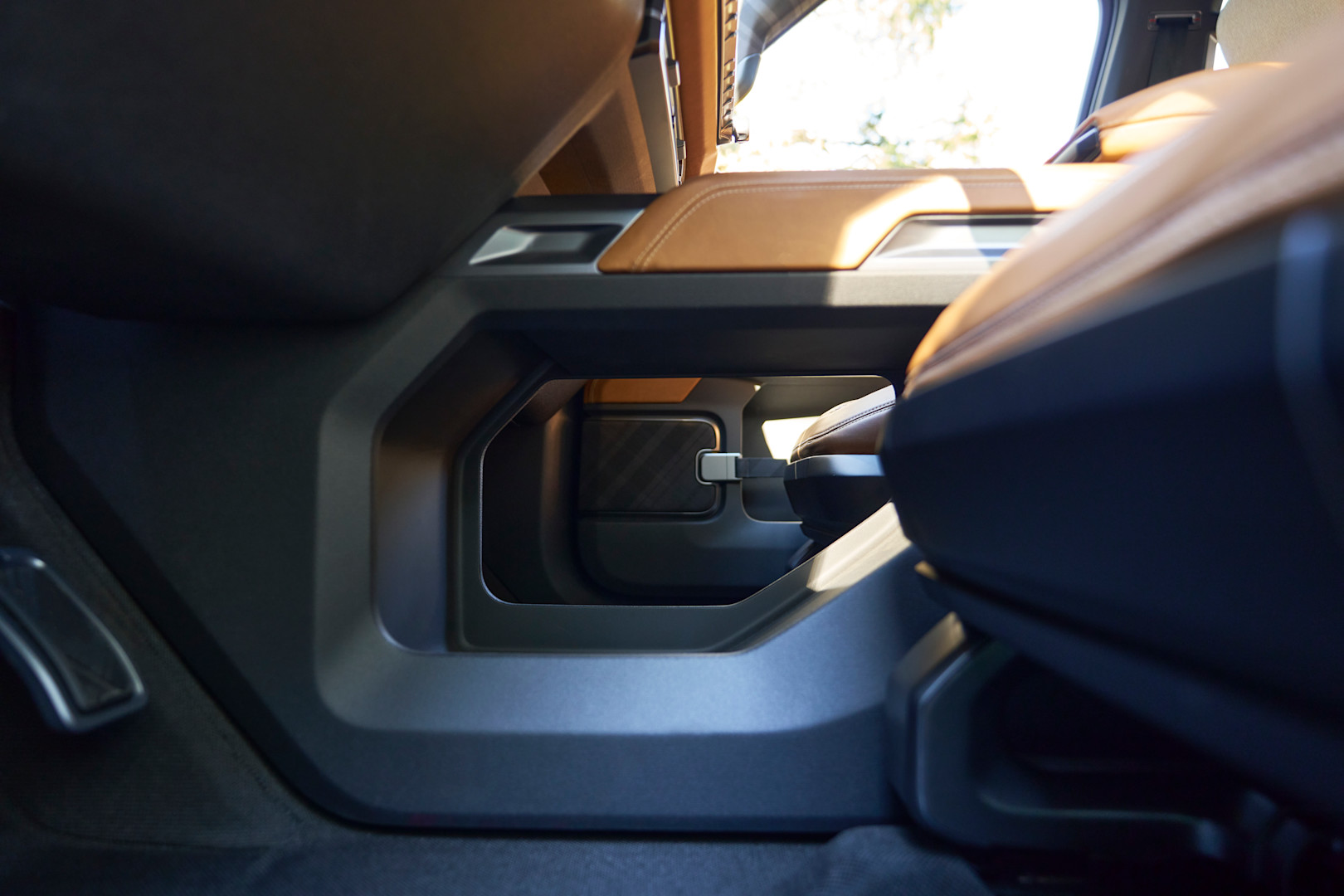 01 D2-Traveler-Interior-3907