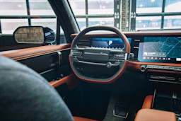 Traveler Interior_Wheel_Pacific Mist