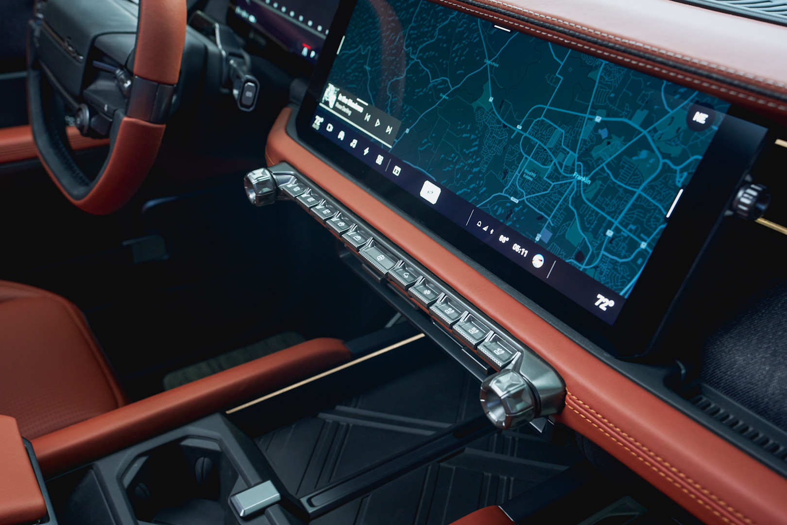 Traveler Interior_Display_Pacific Mist