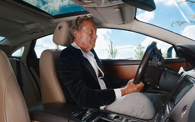 Vinn en bil för 500 000 kr!