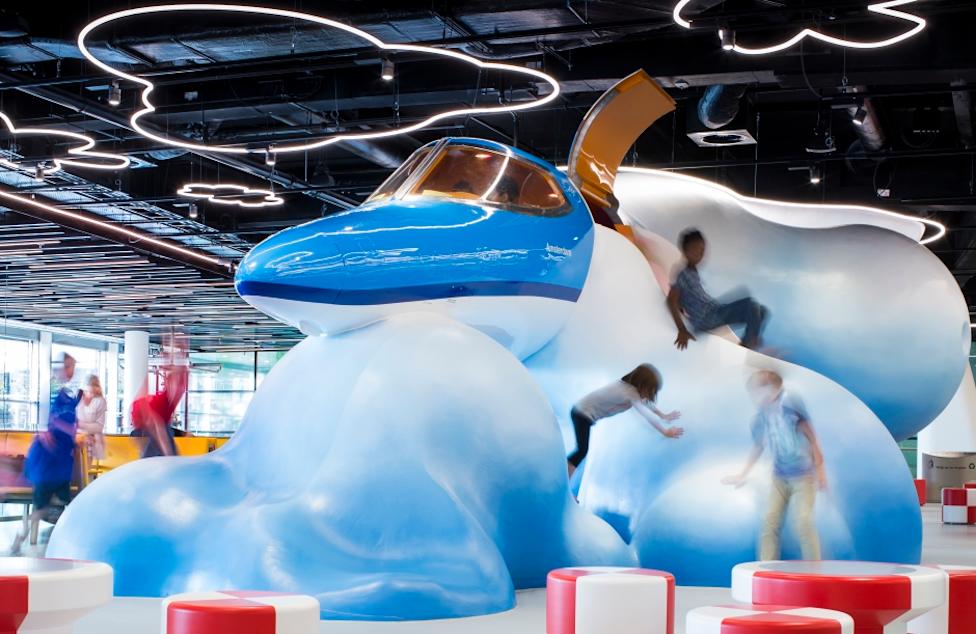 Family what to do with your kids Schiphol