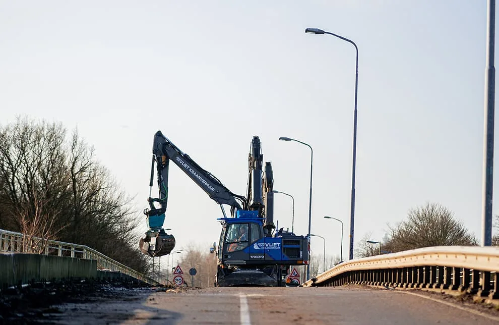 vervanging haagsebrug graafmachine