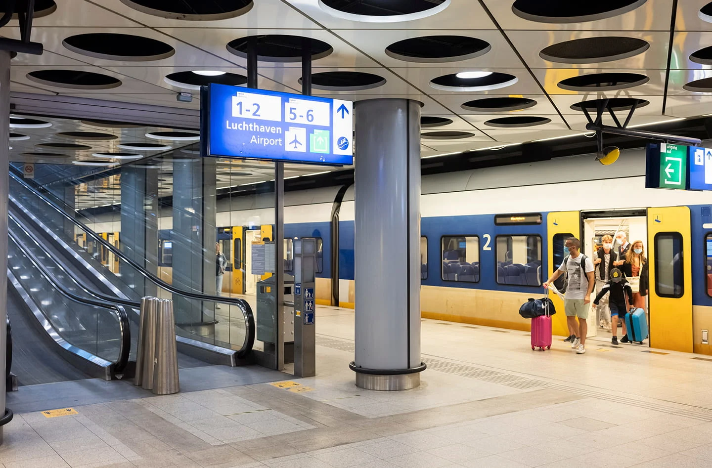 Amsterdam Airport Schiphol NS treinstation