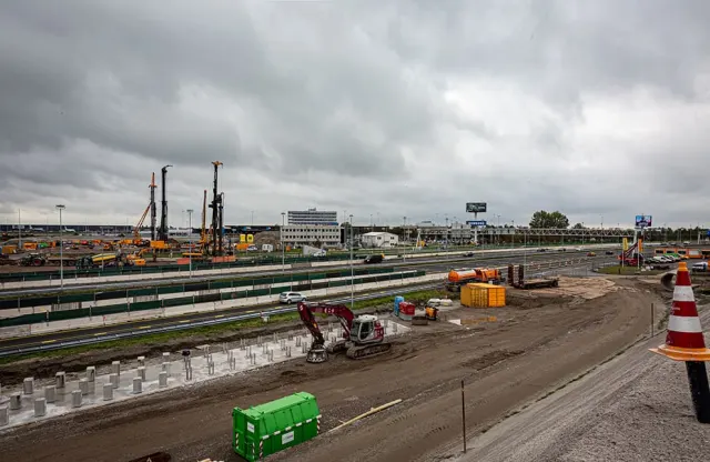 Bouw viaduct over A4 in volle gang