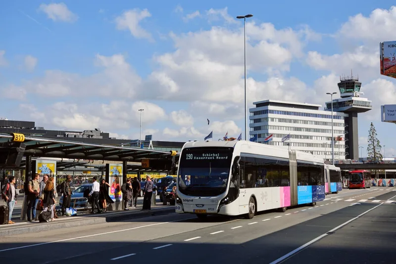 elektrische bus plaza