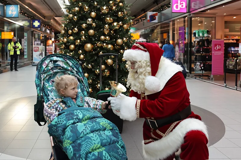kerst25 kerstman kinderwagen