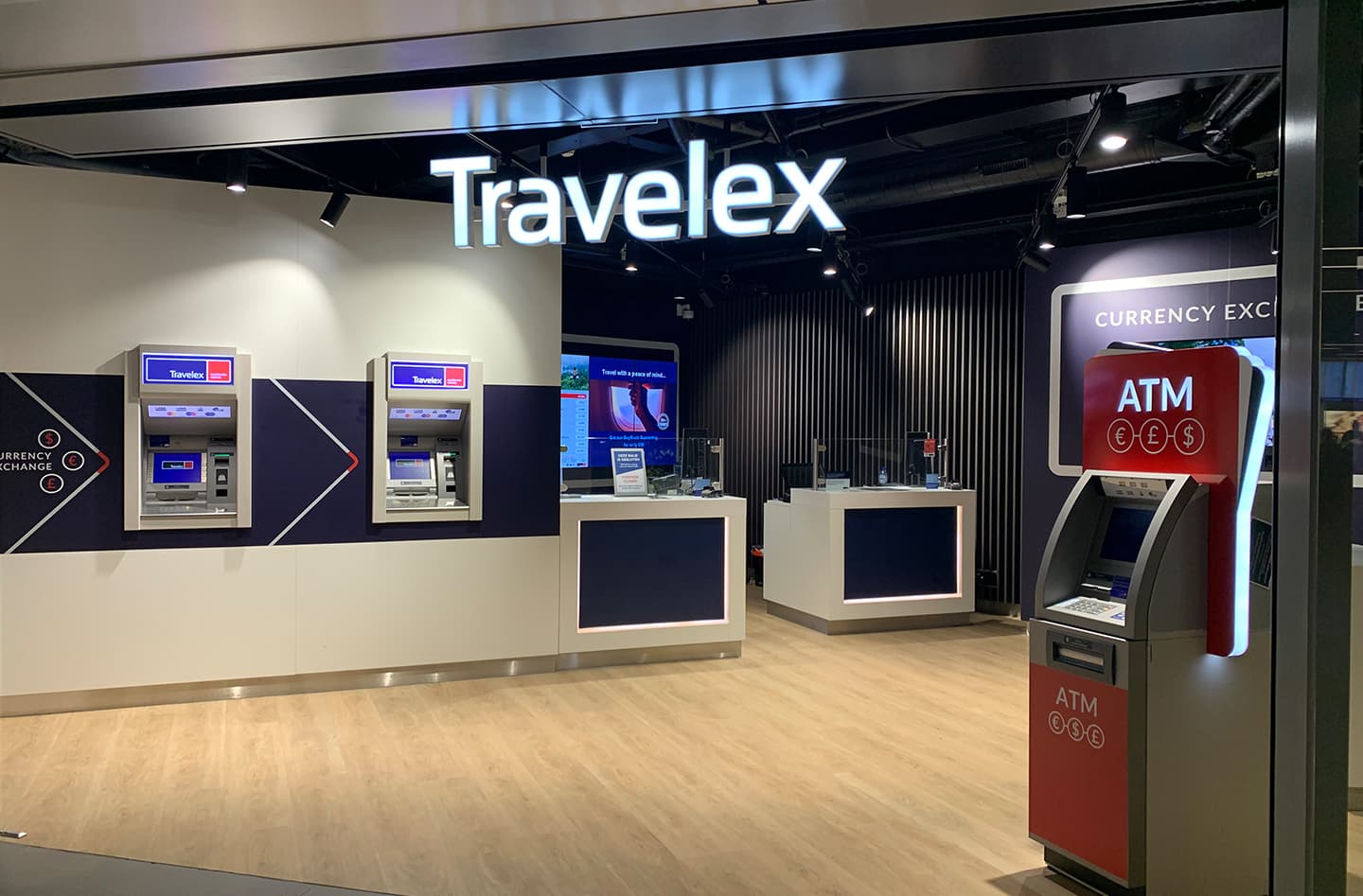 Currency exchange at Schiphol