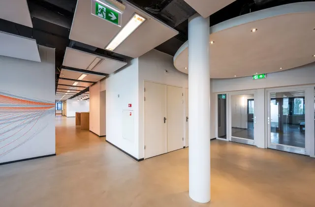 Schiphol office Columbus entrance office space