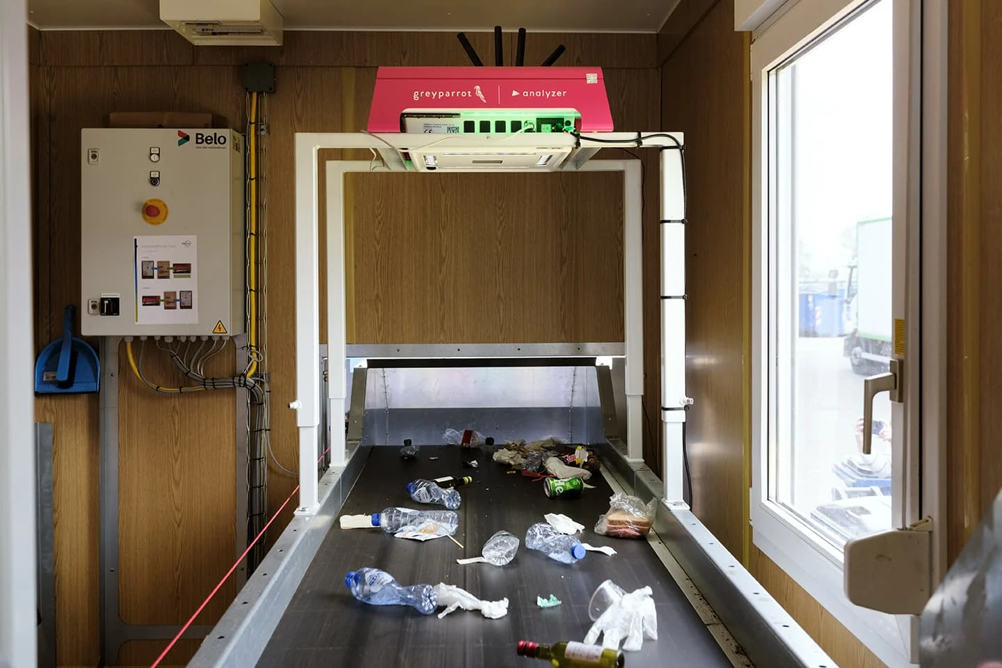 Pilot innovative new waste scanner
