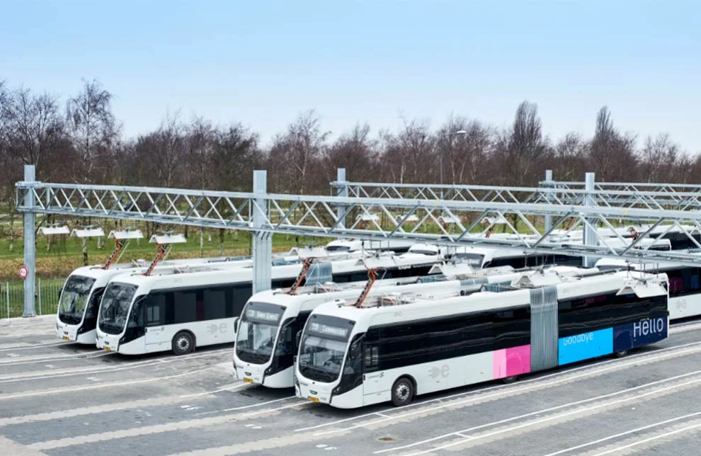 Elektrische bus laadstation schiphol-noord