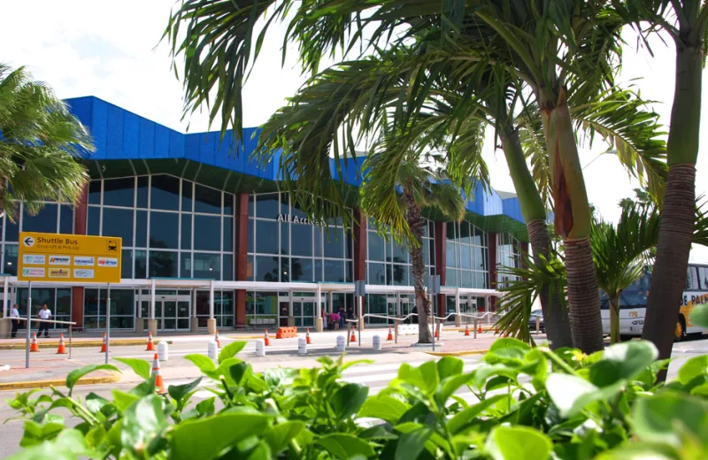 International Airport Reina Beatrix Aruba entrance