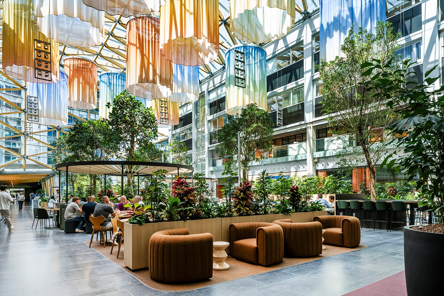 atrium the base metamorfose