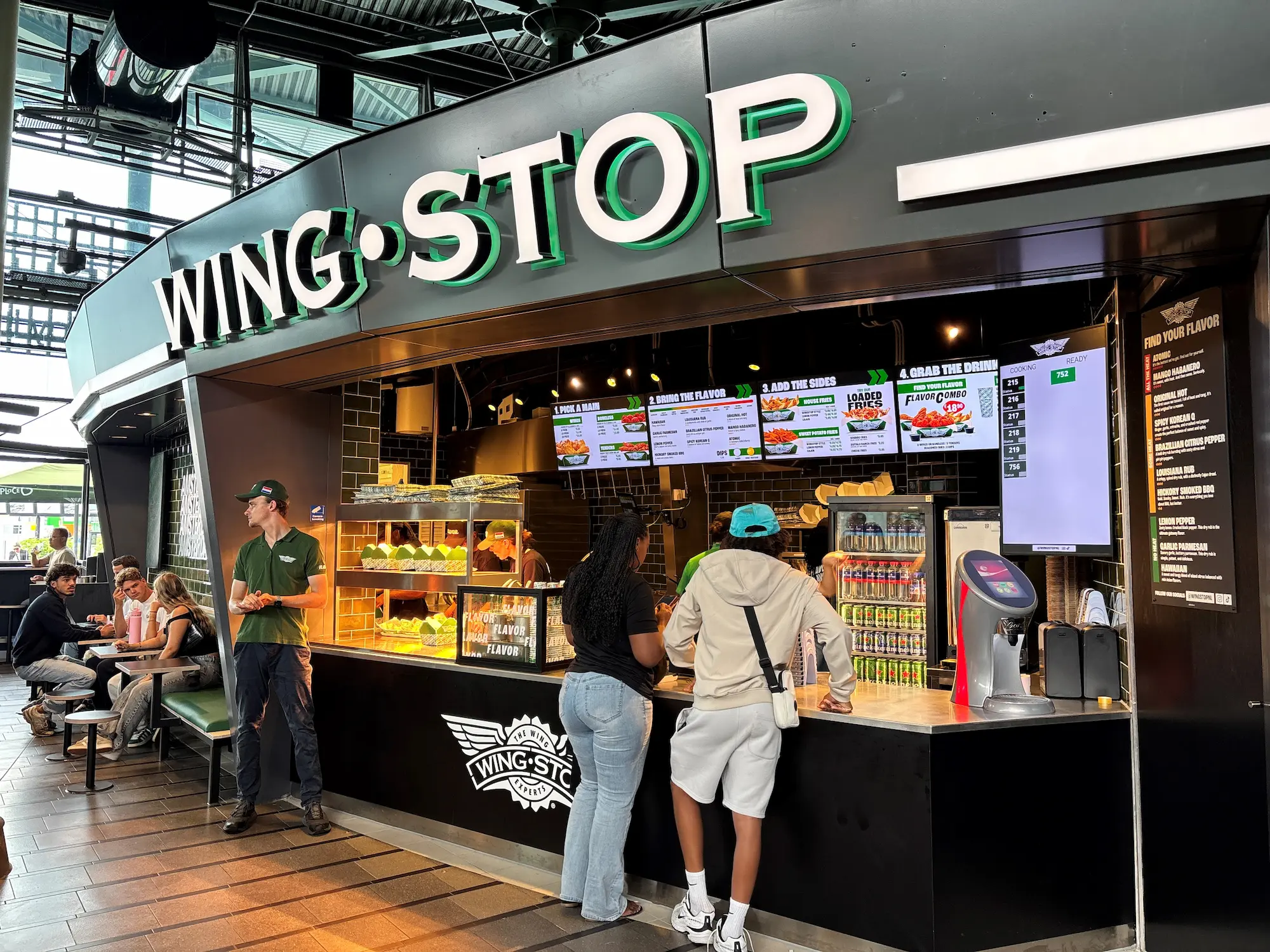 Wingstop Schiphol | For chicken lovers | Schiphol Airport