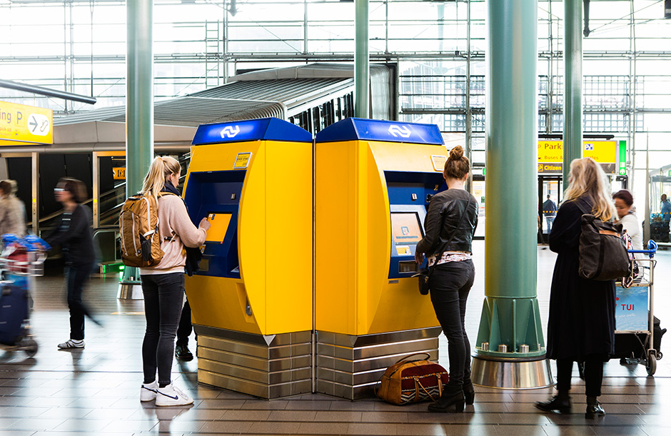 How do I pay for the train from Schiphol?