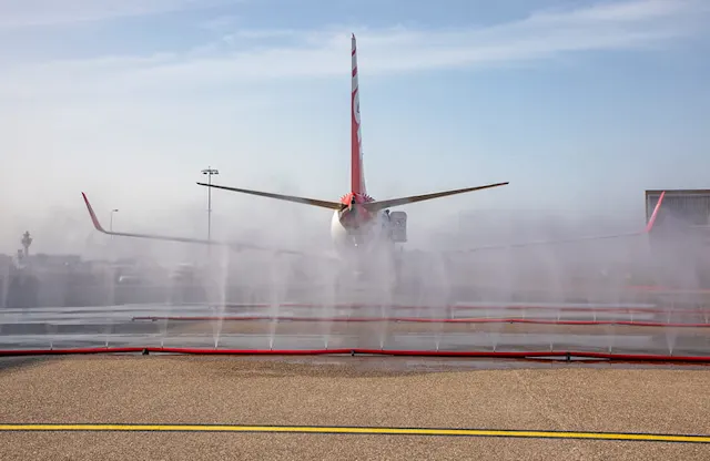 Using mist to reduce ultrafine particles