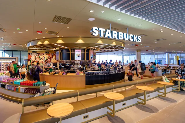 Lounge 1 - Starbucks