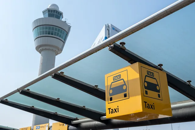 taxi hero ascending