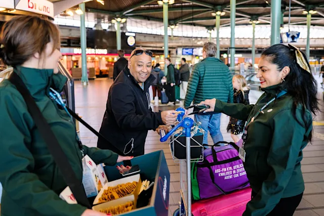 Eberhardjes at Schiphol