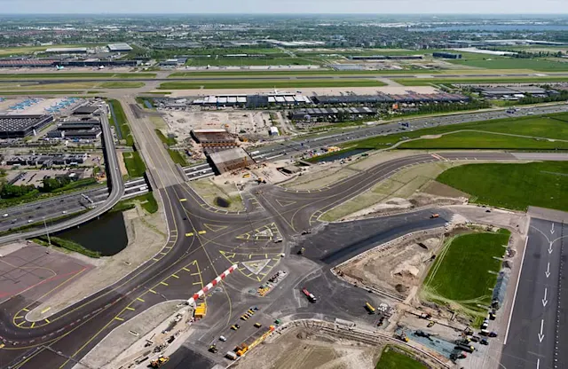 Completing Schiphol’s dual taxiway system