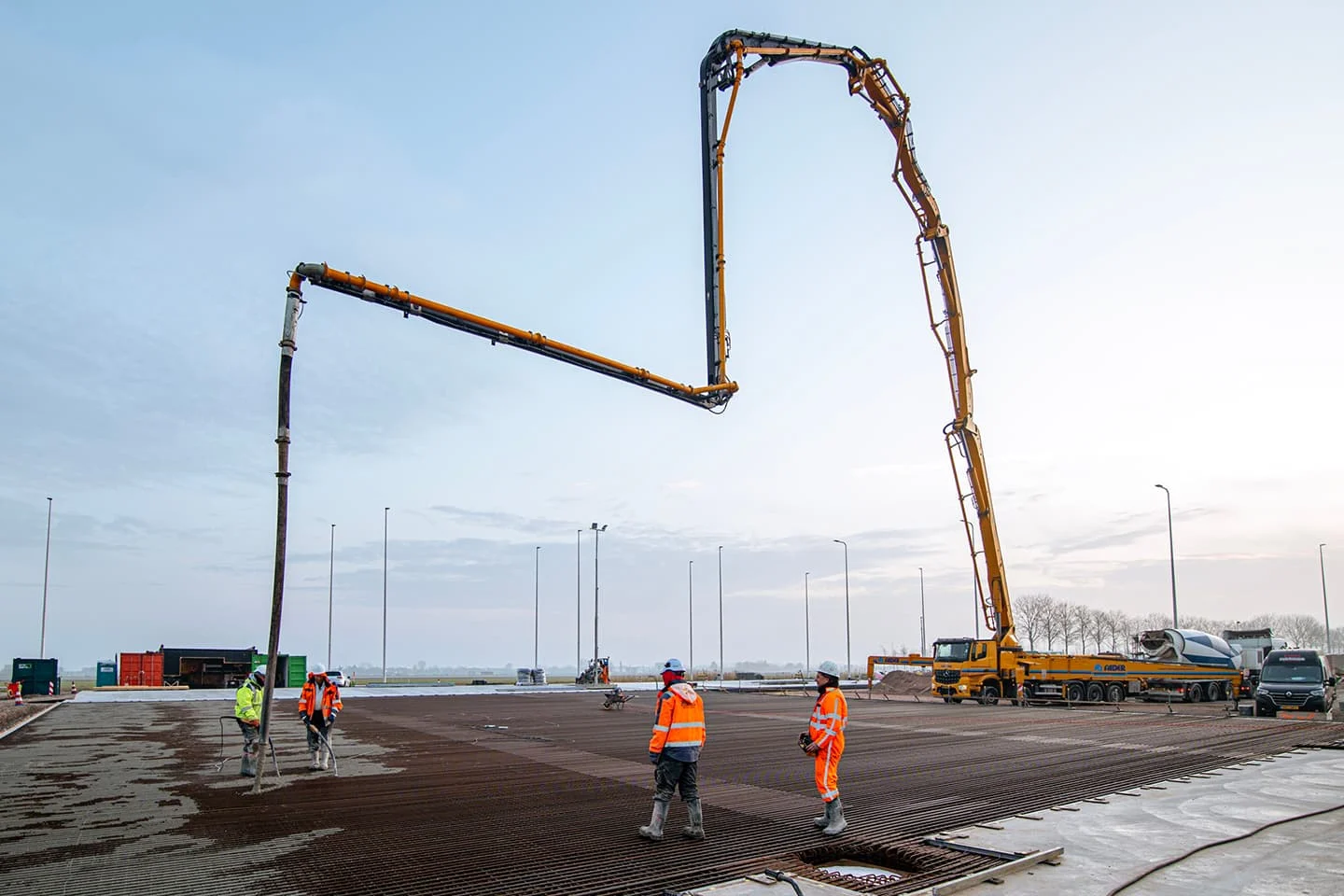 beton storten 89