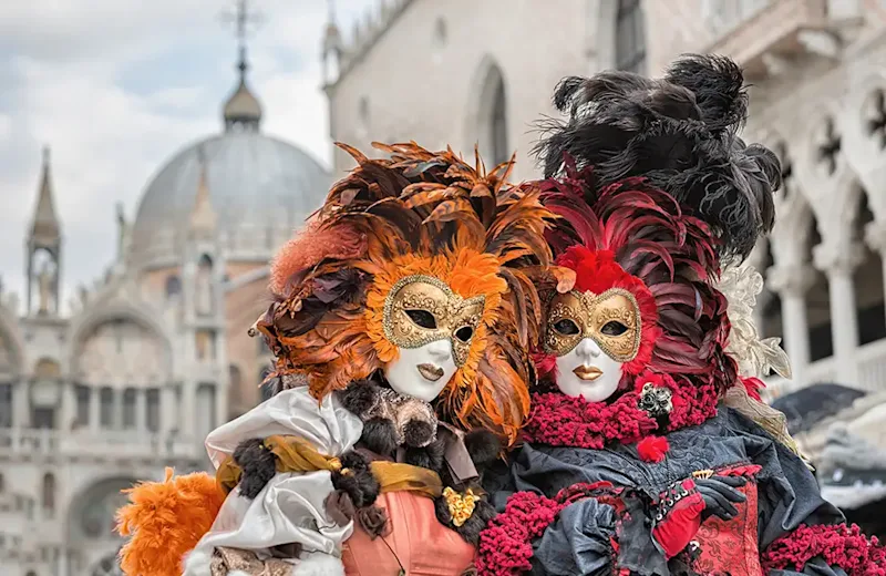 carnaval venetie masker