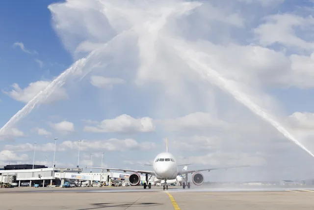 aviation partnerships hero ascending