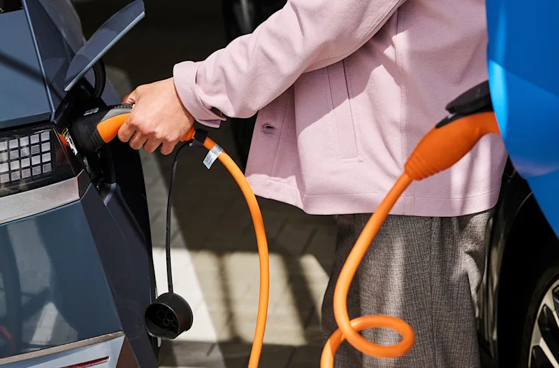 Schiphol elektrisch laden van auto