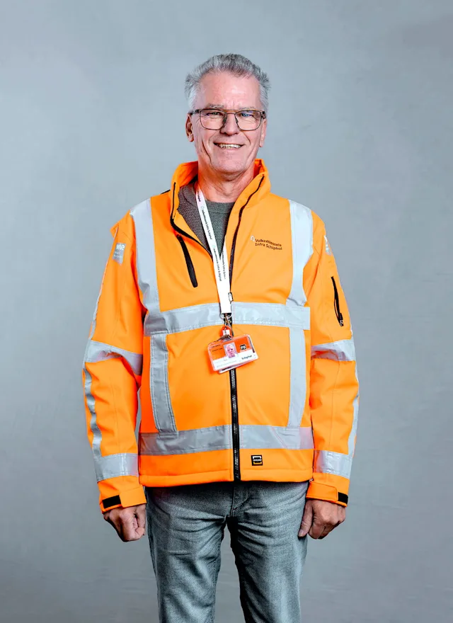 Mick works at Volkerinfra at Schiphol