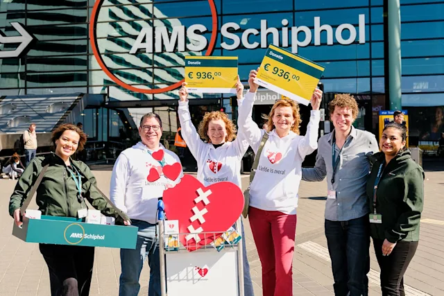 Eberhardjes at Schiphol