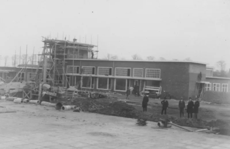 1926 building the stationbuilding