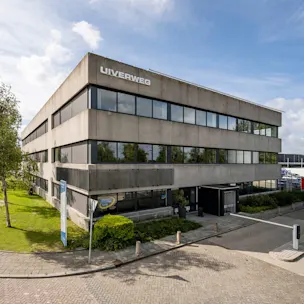 Uiverweg gebouw