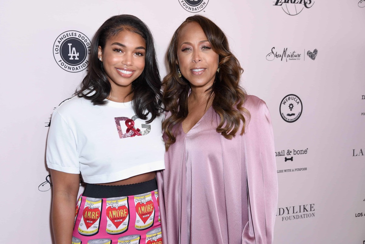Marjorie Harvey Celebrates 57th Birthday In Sleek Dolce And