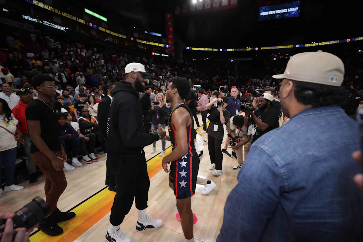 Lebron James Breaks His Silence After Son Bronny Suffered Cardiac Arrest Lebron James Breaks His Silence After Son Bronny Suffered Cardiac Arrest