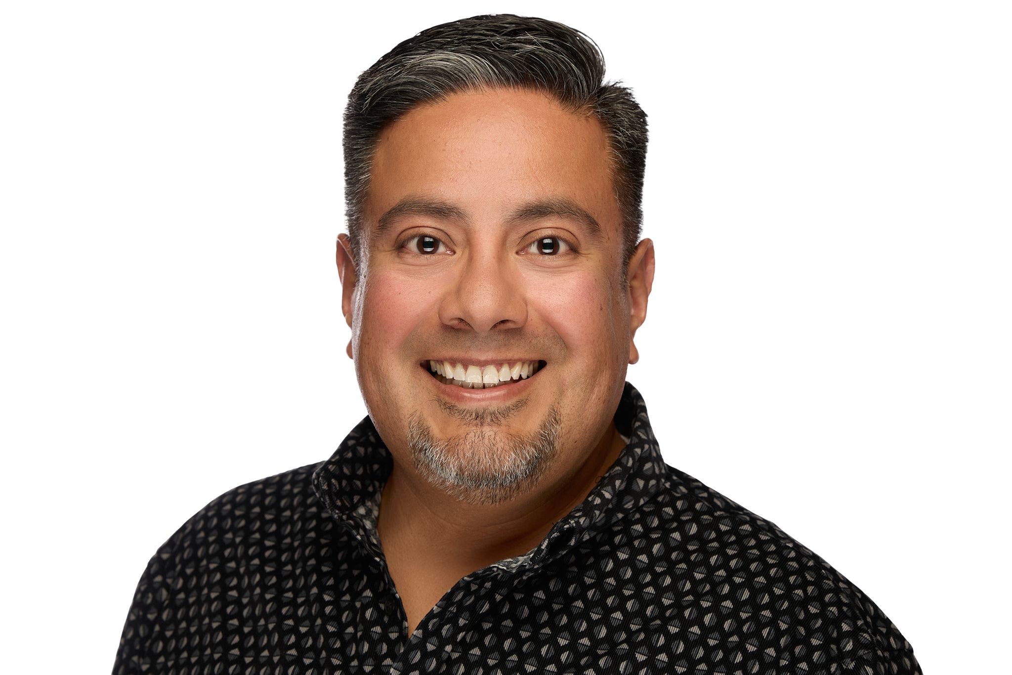 Steven Chavez headshot