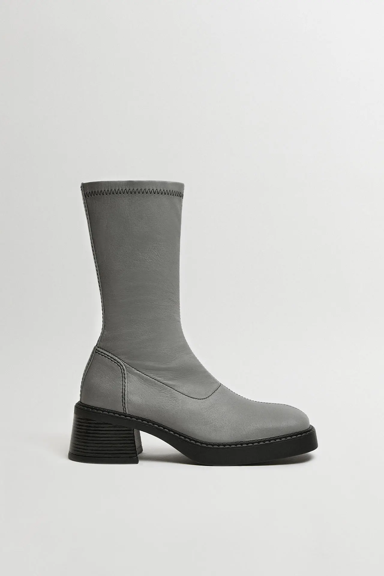 e8-Vero-grey-Boots-01