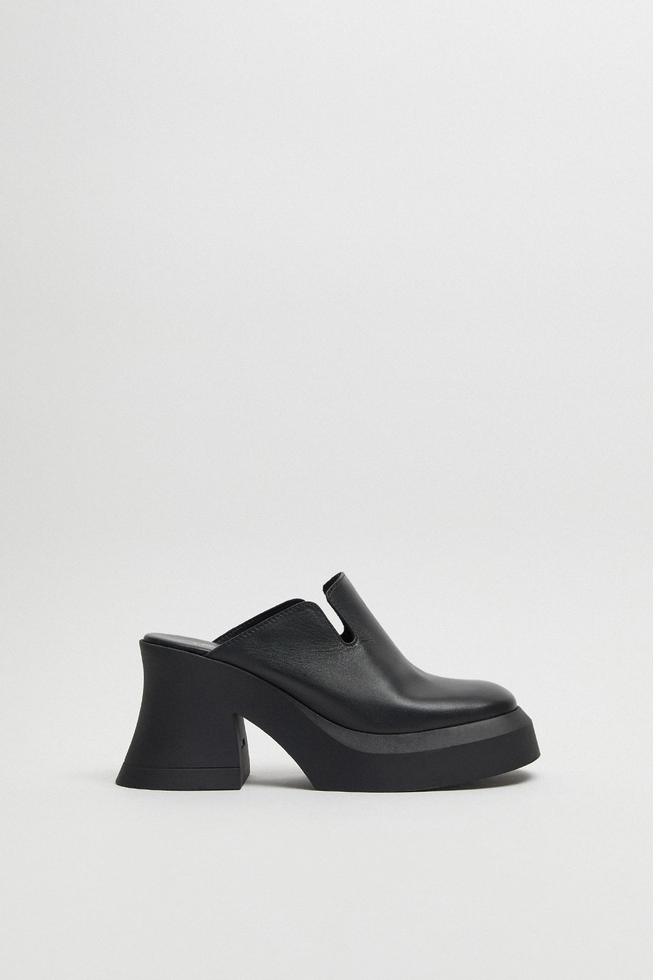 E8-otavia-black-mules-01