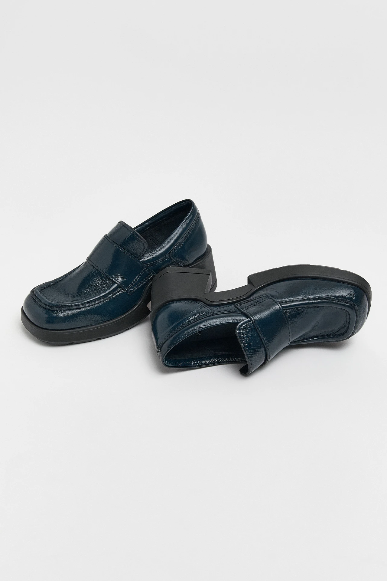 e8-miista-Billie-Oceano-Loafers-02