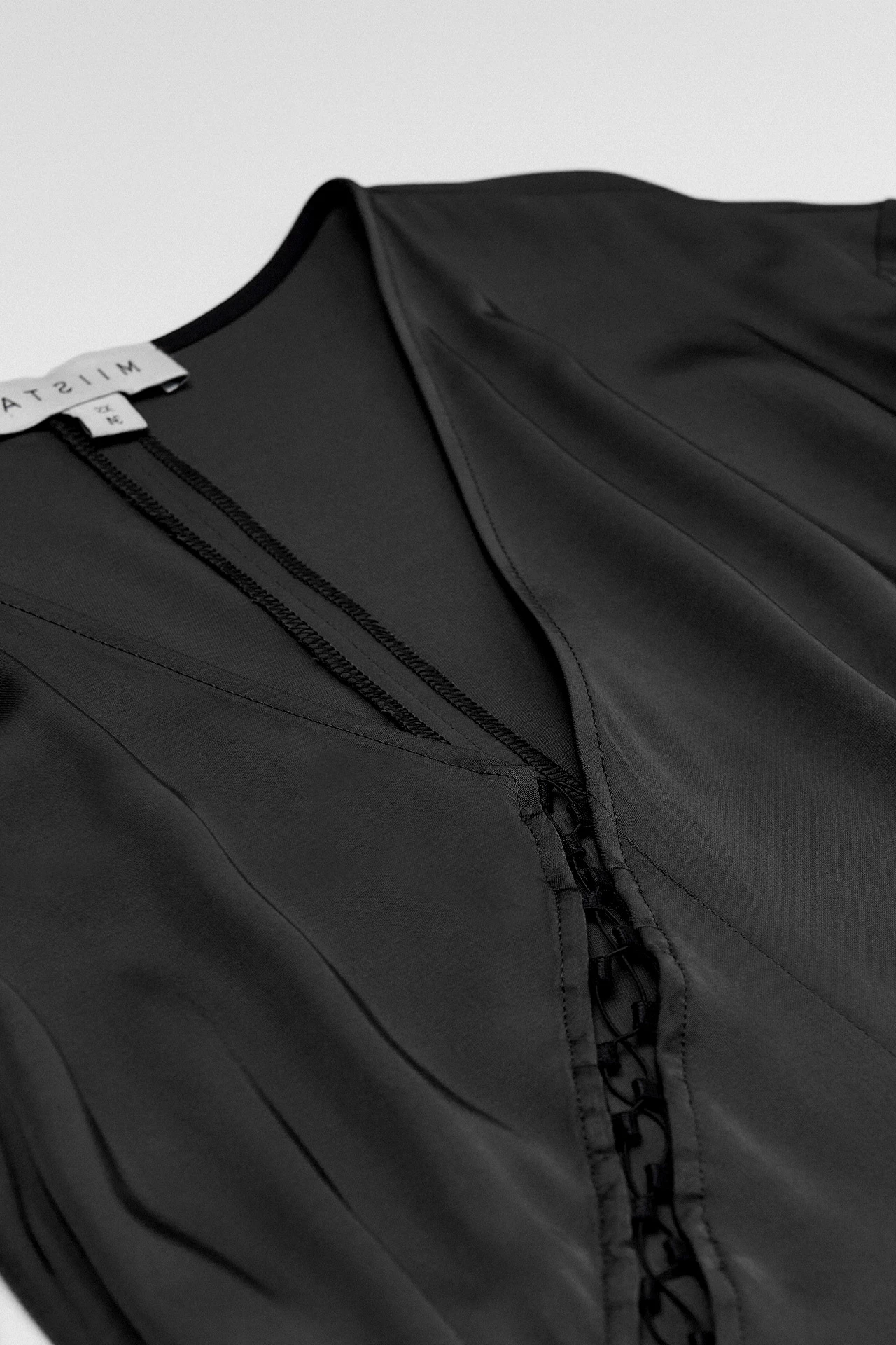 Miista-bruna-black-dress-03
