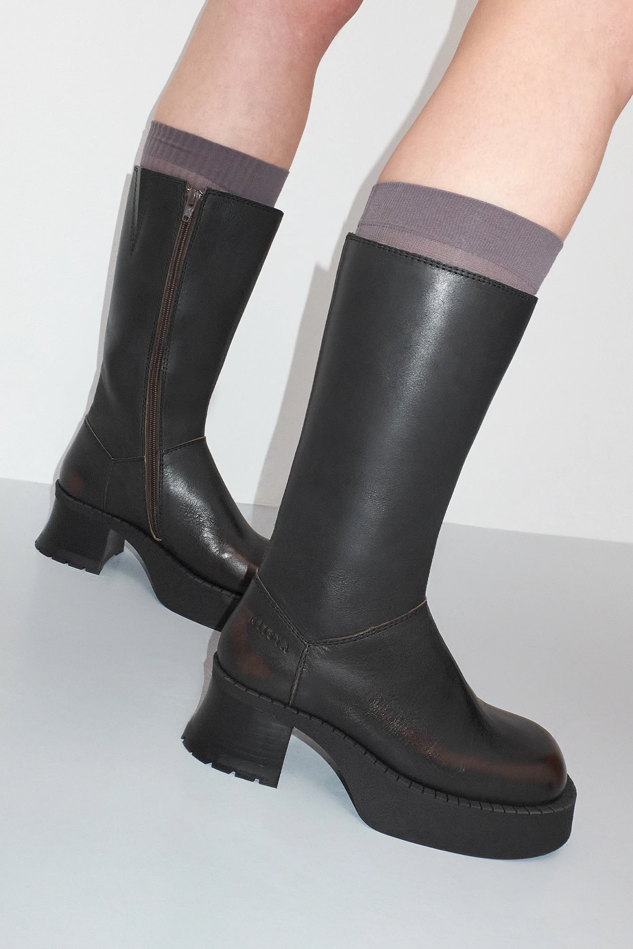 ec-E8-ilse-brown-ankle-boots-05