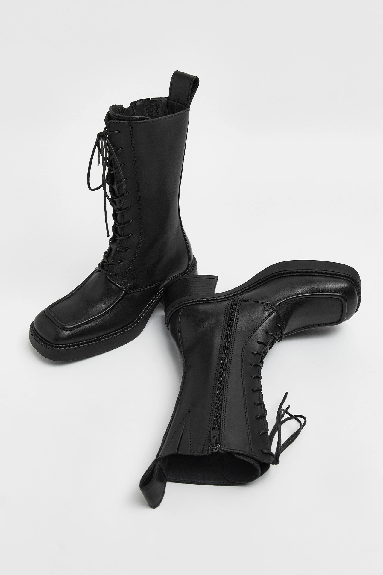 E8-agustina-black-brushed-boots-02